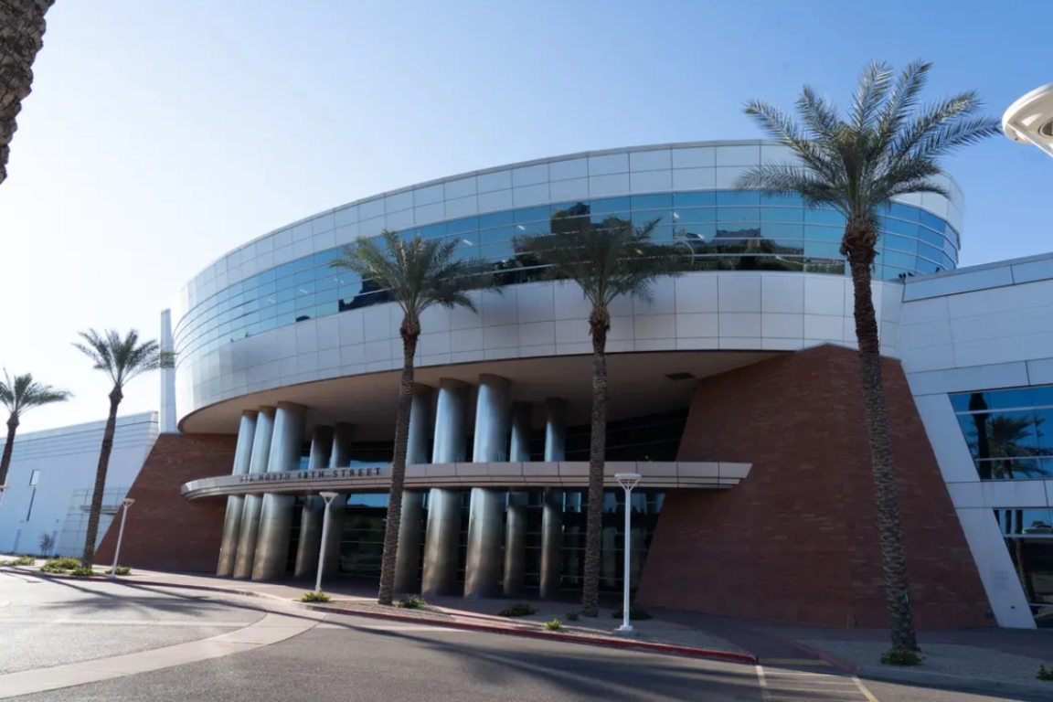Customizable Colocation Solutions, Iron Mountain Data Centers (Phoenix ...